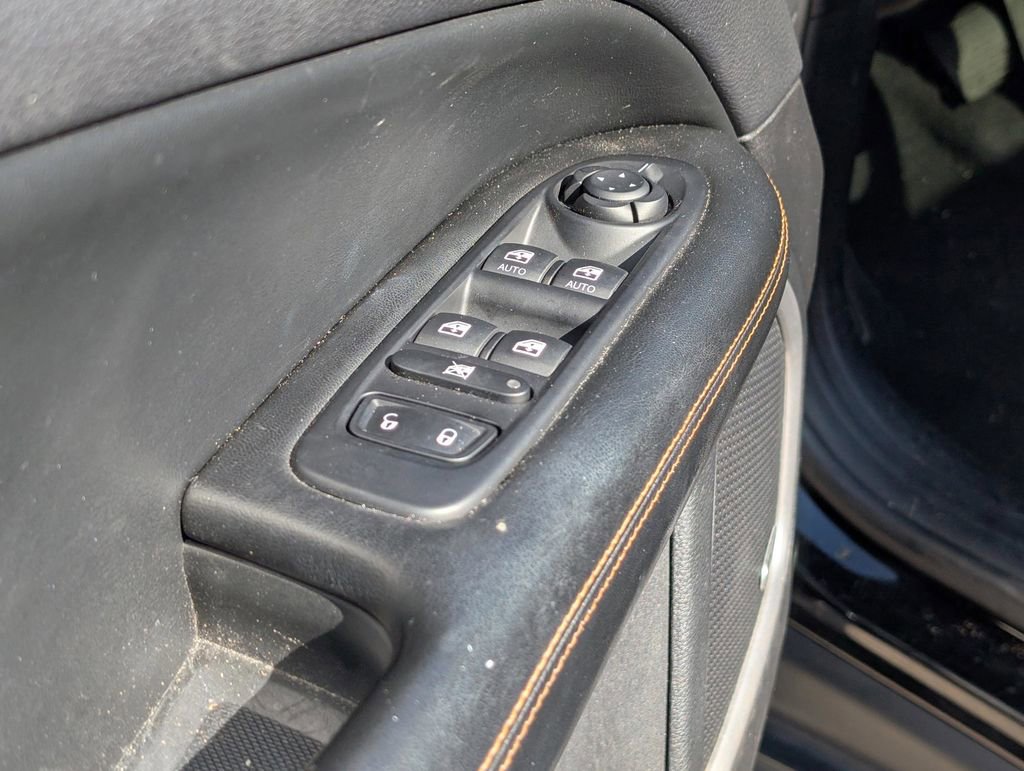 Used 2021 Jeep Compass Limited w/ Sun and Sound Group AWD/4WD image 16