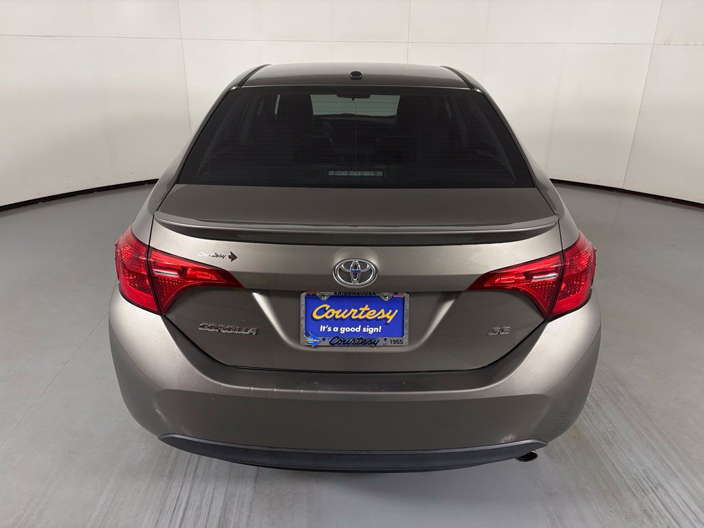 Used 2018 Toyota Corolla SE w/ SE Premium Package FWD image 7
