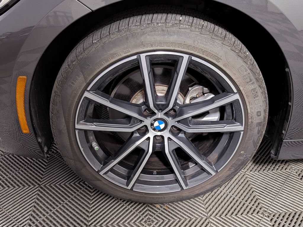 Used 2019 BMW 330i xDrive Sedan w/ Premium Package AWD/4WD image 46