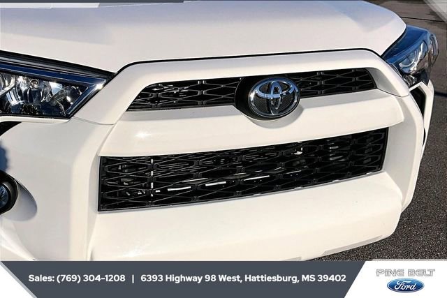 Used 2016 Toyota 4Runner SR5 image 21