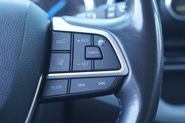 Used 2022 Toyota Highlander XLE image 26