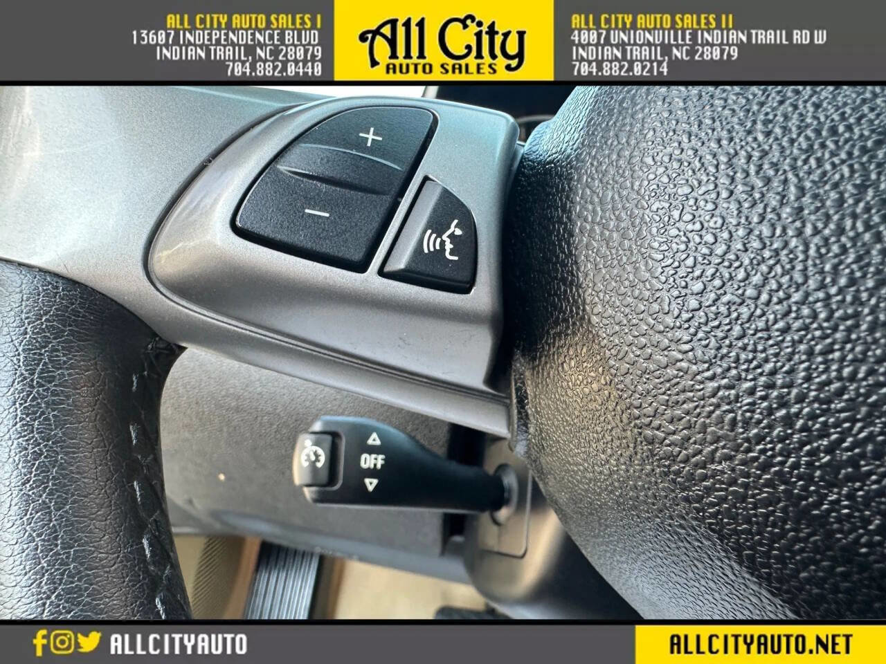 Used 2005 BMW Z4 2.5i image 14