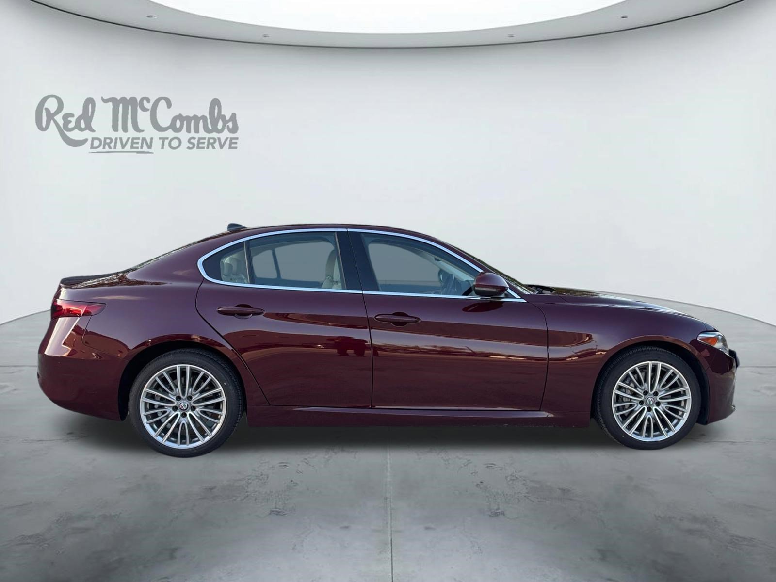 Used 2019 Alfa Romeo Giulia Ti w/ Quick Order Package 22X Lusso image 6