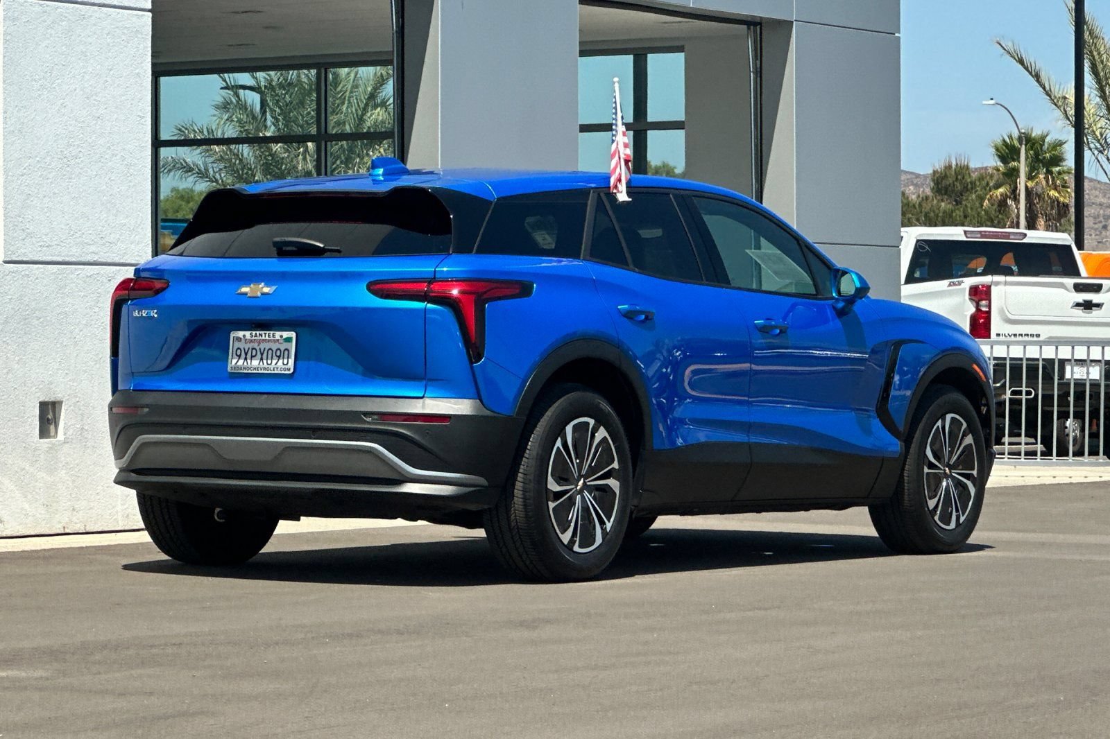 Used 2025 Chevrolet Blazer EV LT FWD image 4
