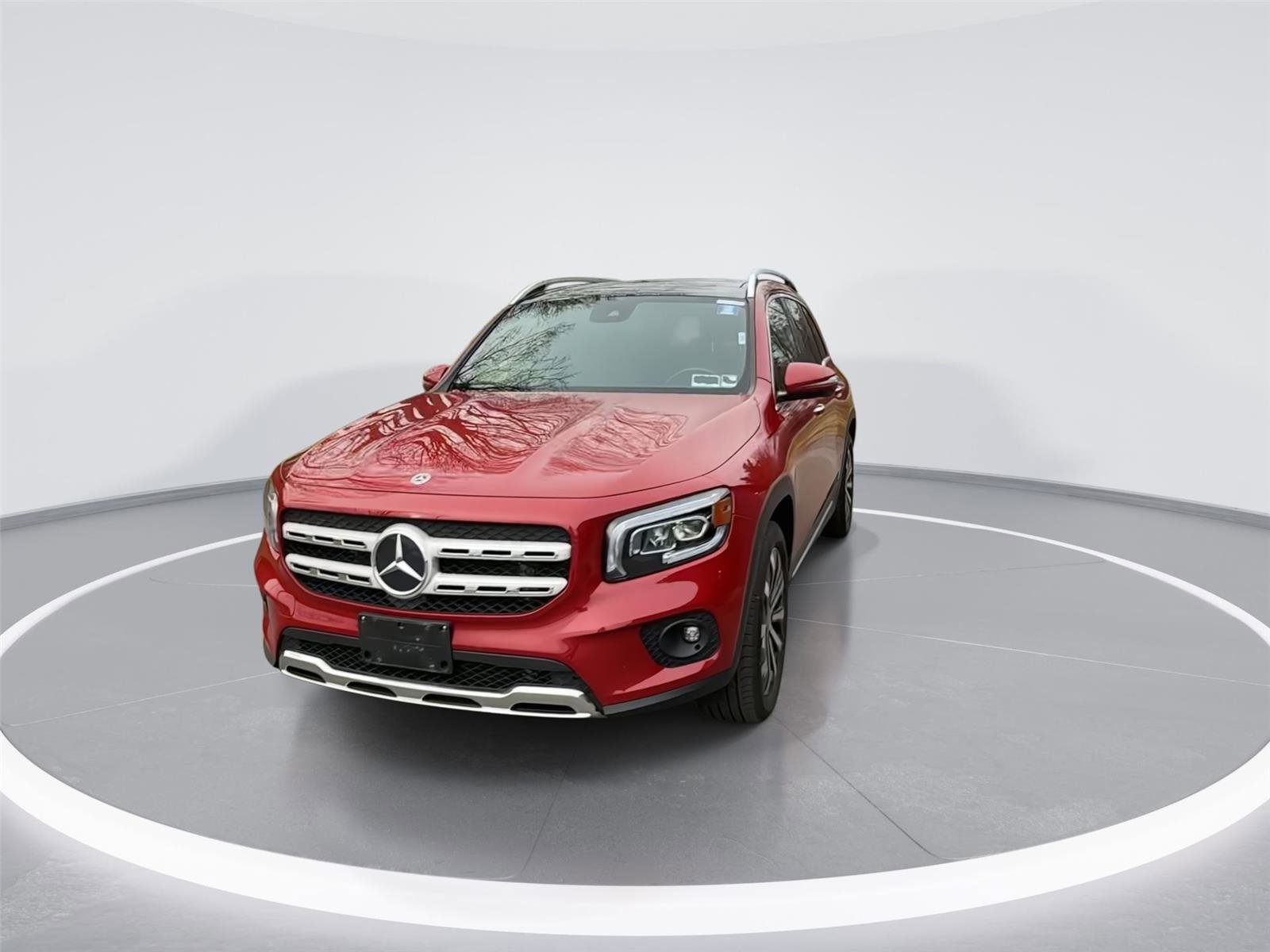 Used 2022 Mercedes-Benz GLB 250 4MATIC image 3
