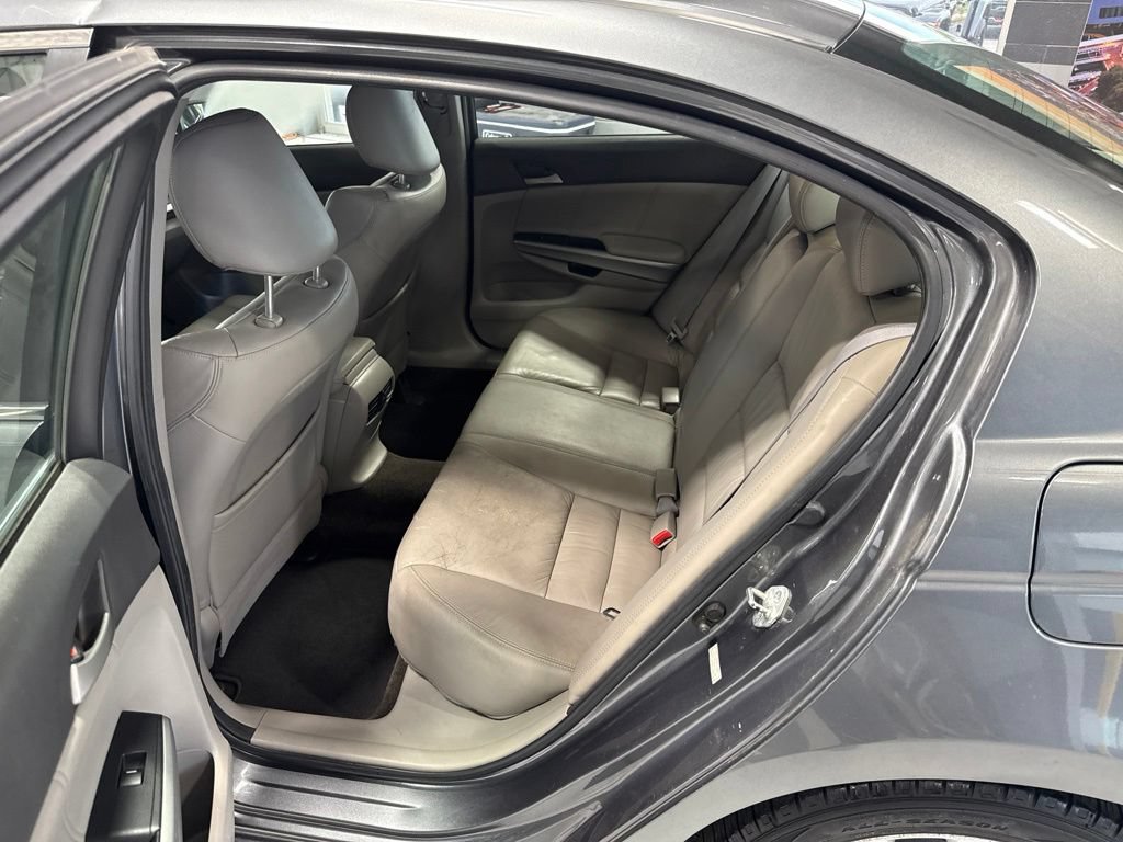 Used 2010 Honda Accord EX-L image 9