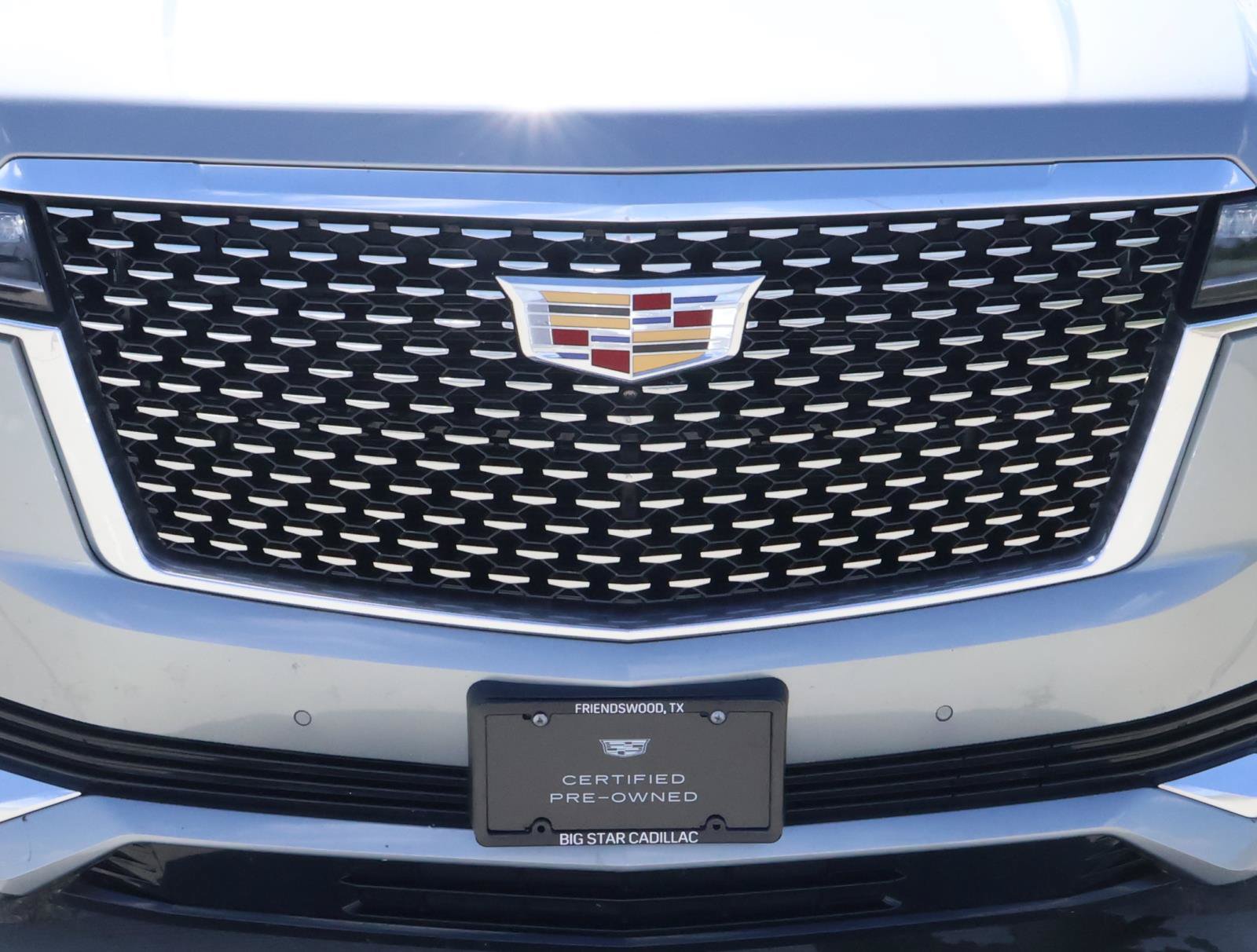 Used 2023 Cadillac Escalade Premium Luxury RWD image 8