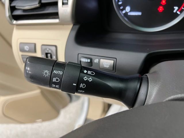 Used 2015 Lexus LX 570 4WD w/ Luxury Package image 30