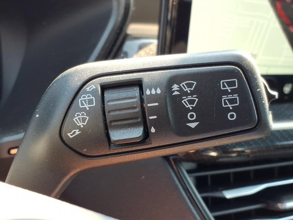 Used 2024 Ford Escape ST-Line w/ Tech Pack #1 AWD/4WD image 26
