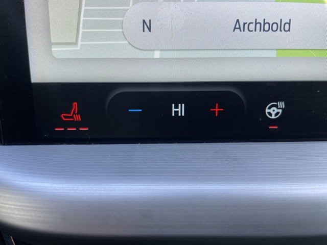 Used 2024 Ford Escape Platinum image 25