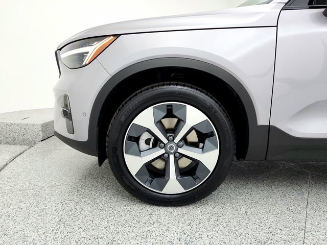 New 2026 Volvo XC40 B5 Plus w/ Protection Package Premier image 29