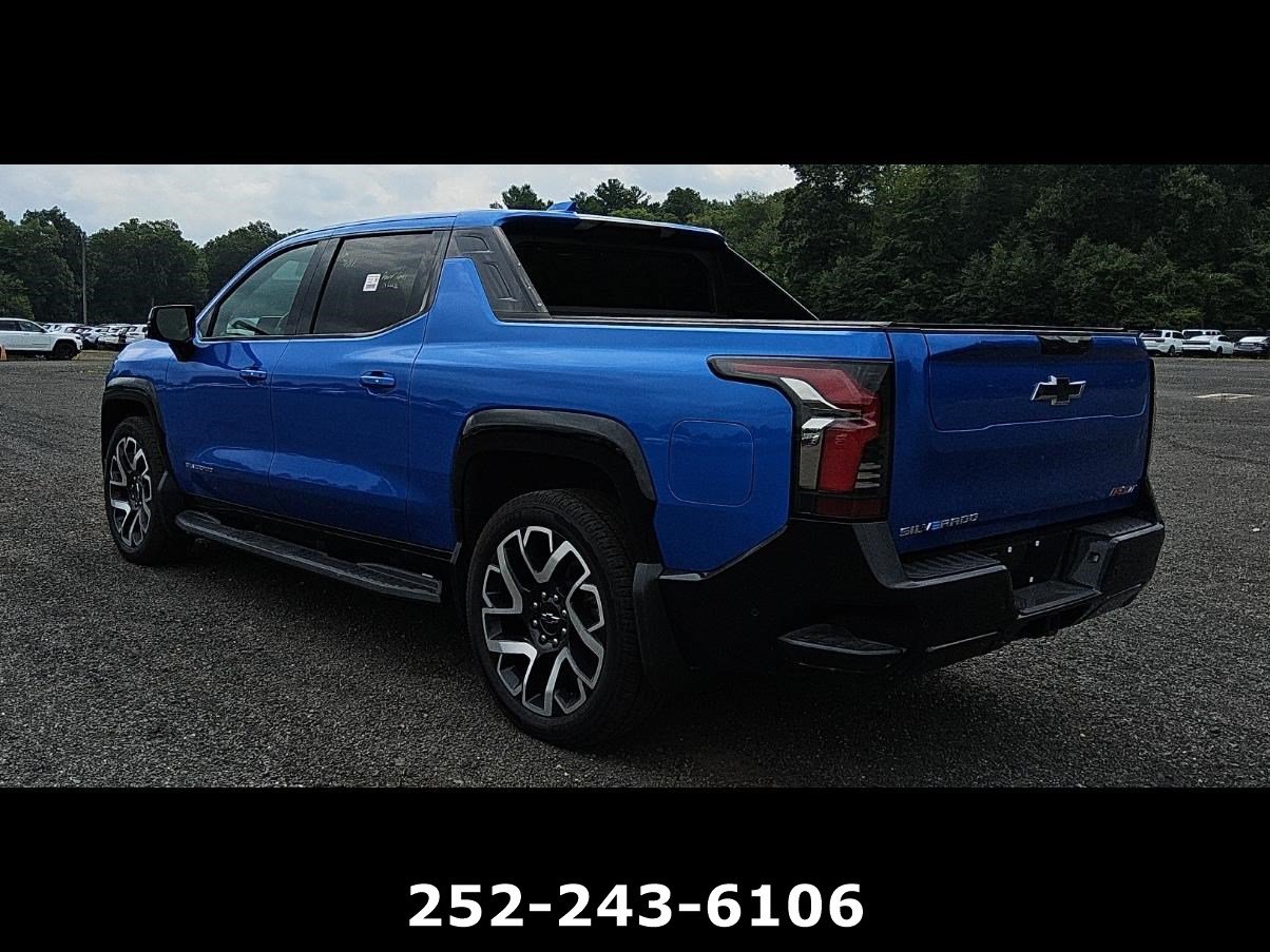 Used 2025 Chevrolet Silverado EV RST AWD/4WD image 8