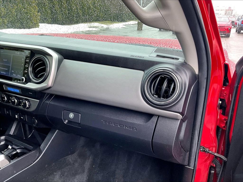 Used 2023 Toyota Tacoma SR5 AWD/4WD image 13