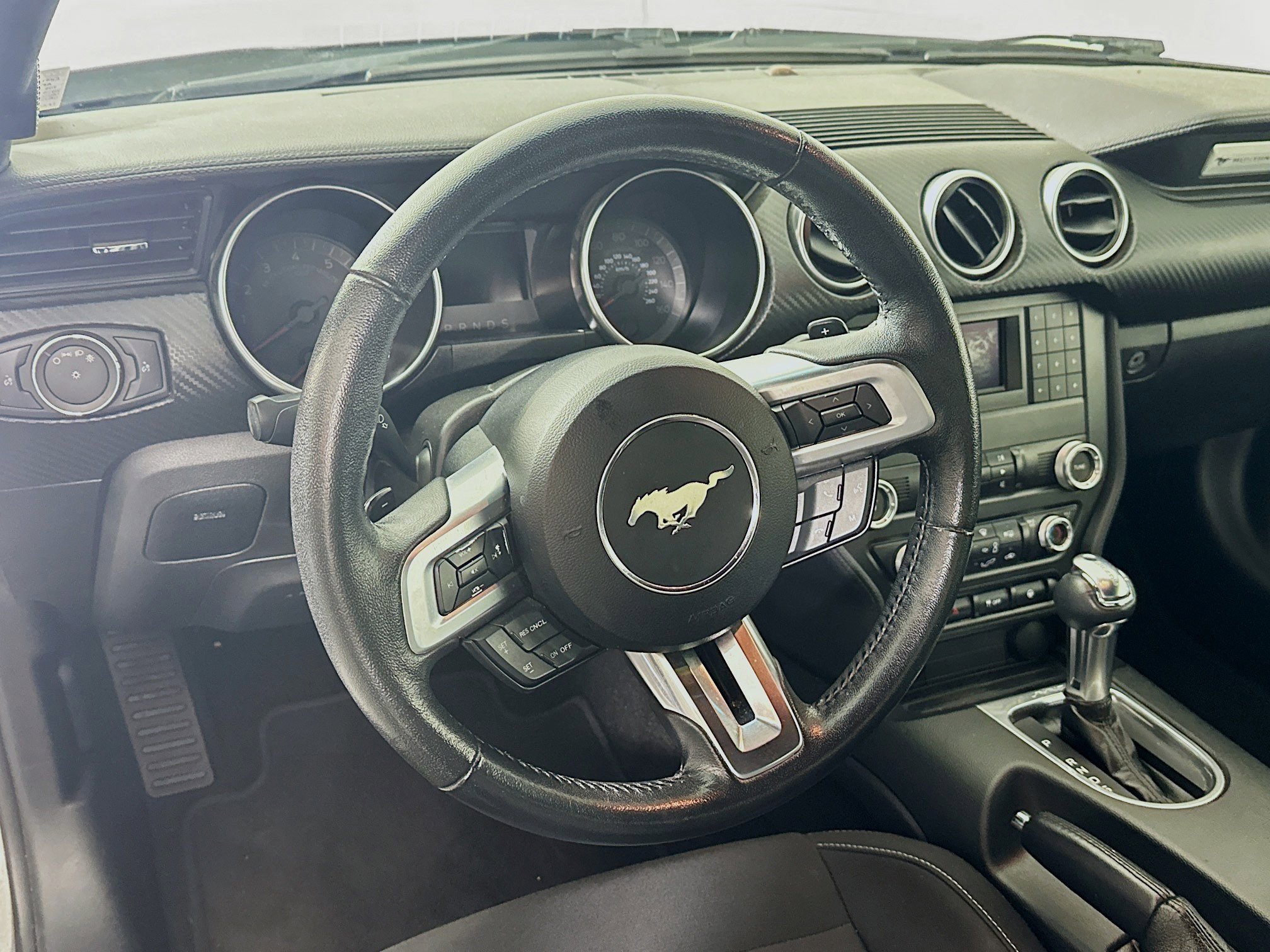 Used 2019 Ford Mustang Coupe RWD image 17