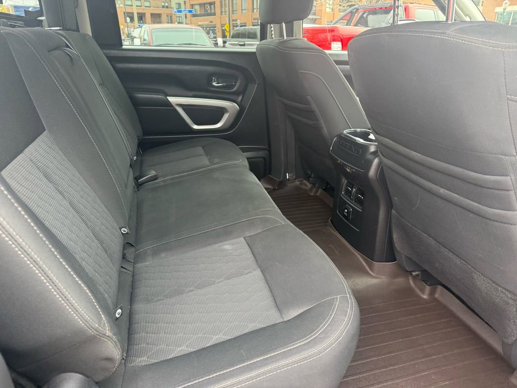 Used 2017 Nissan Titan SV image 25