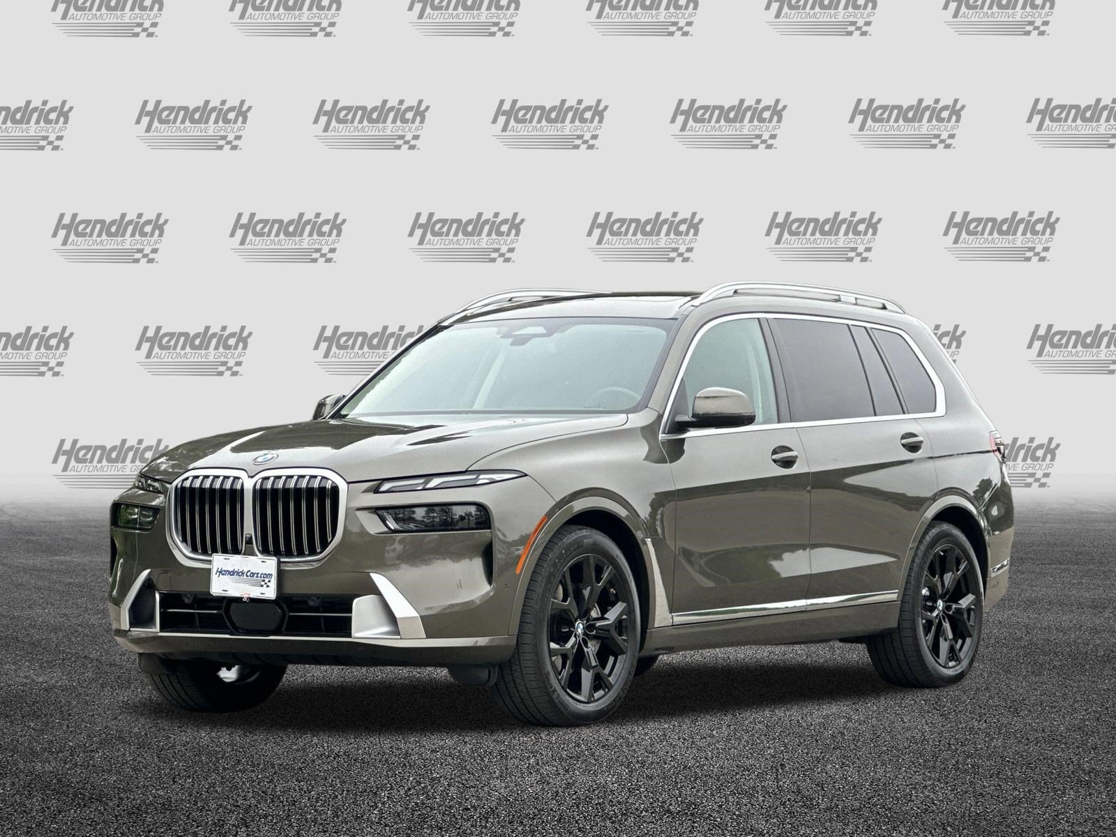 Used 2025 BMW X7 xDrive40i w/ Premium Package AWD/4WD image 9