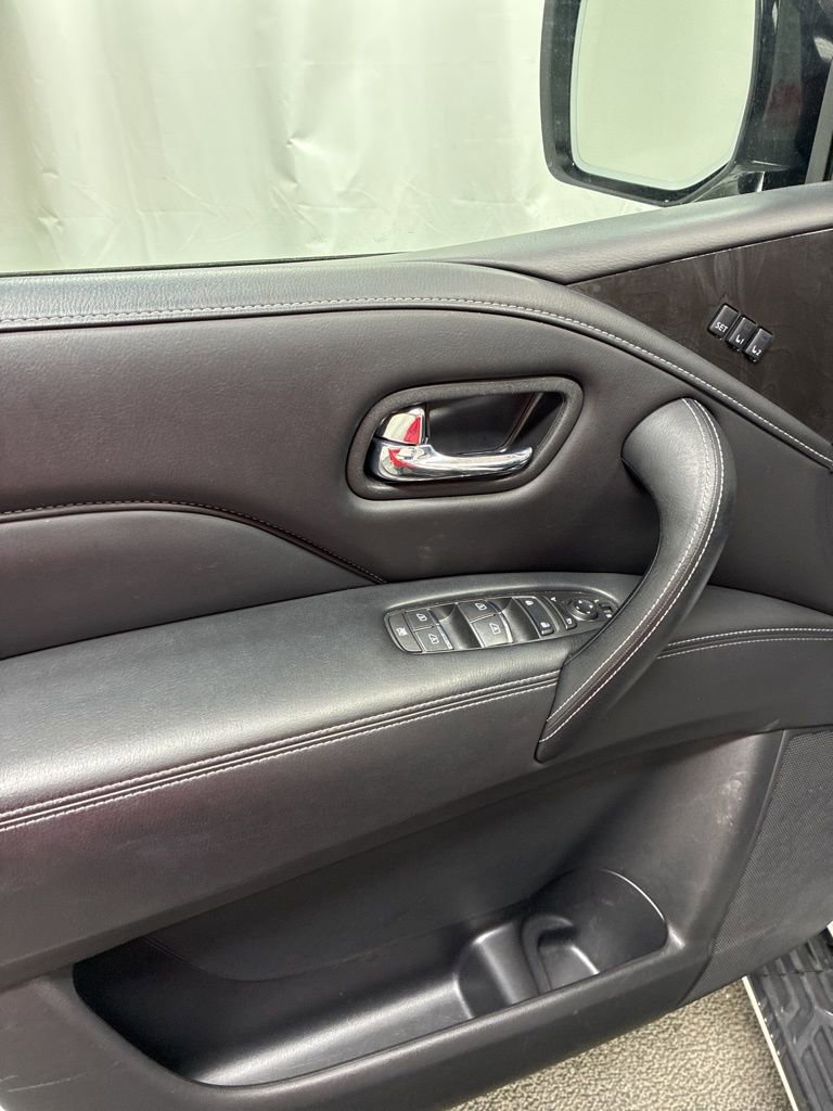 Used 2024 INFINITI QX80 Luxe image 13