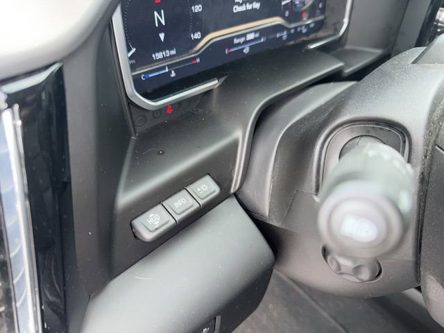 Used 2024 GMC Sierra 1500 Denali w/ Technology Package AWD/4WD image 40