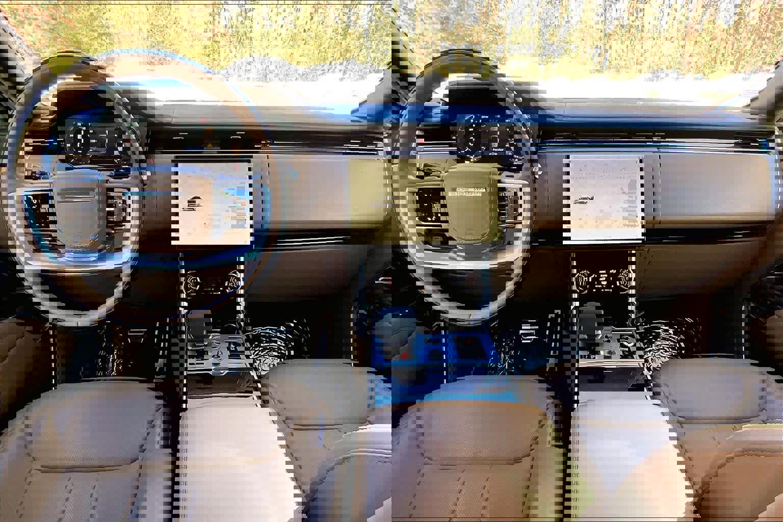 Used 2023 Land Rover Range Rover Autobiography image 15