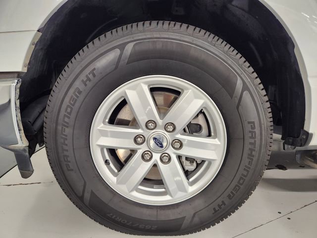 Used 2022 Ford F150 XL w/ Trailer Tow Package RWD image 8