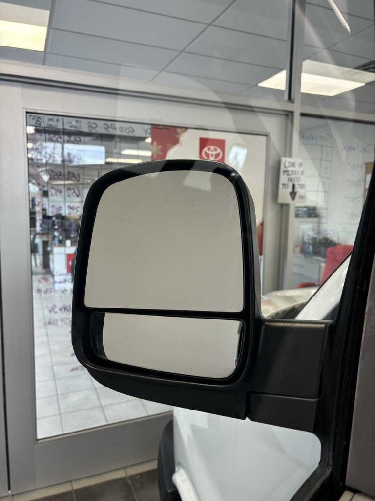 Used 2011 Chevrolet Express 3500 LT w/ LT Preferred Equipment Group image 5