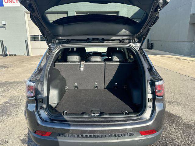 Certified 2023 Jeep Compass Limited image 24