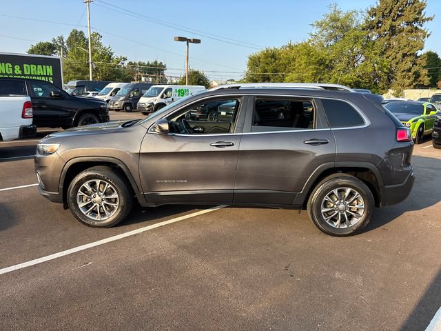 Used 2020 Jeep Cherokee Latitude Lux w/ Comfort/Convenience Group AWD/4WD image 3