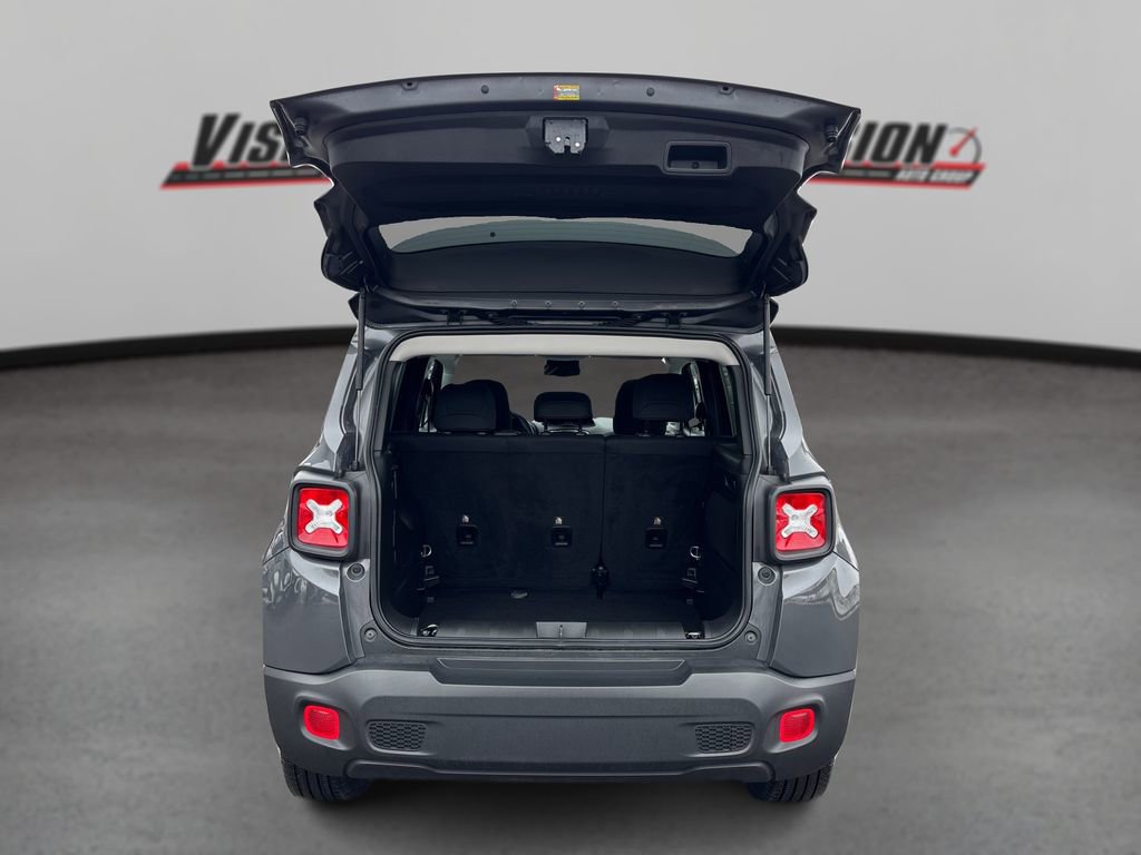 Used 2023 Jeep Renegade Latitude w/ Sun/Sound Group image 11