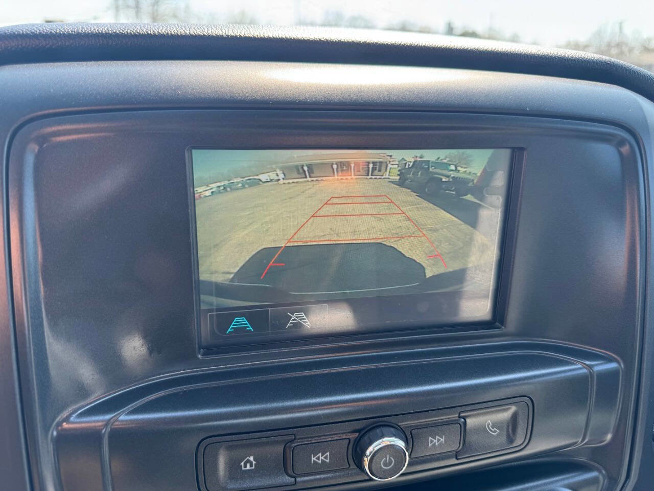 Used 2018 Chevrolet Silverado 2500 W/T AWD/4WD image 12