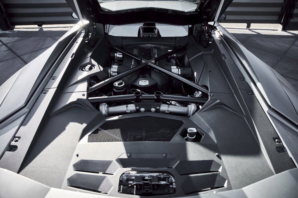 Used 2018 Lamborghini Aventador S image 27