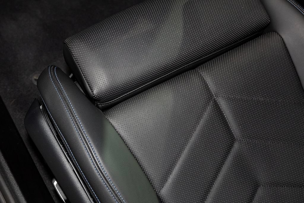 Used 2024 BMW 530i xDrive w/ M Sport Package AWD/4WD image 21