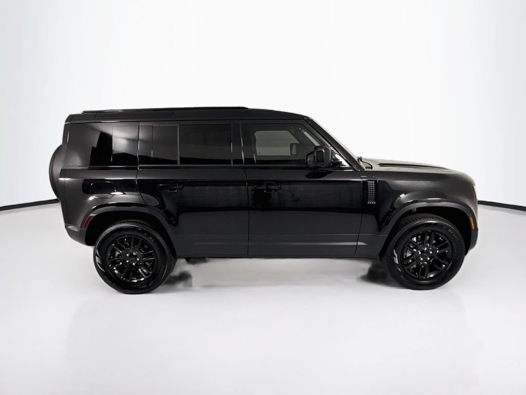 New 2026 Land Rover Defender 110 S AWD/4WD image 4