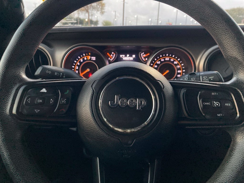 Used 2018 Jeep Wrangler Unlimited Sport AWD/4WD image 15