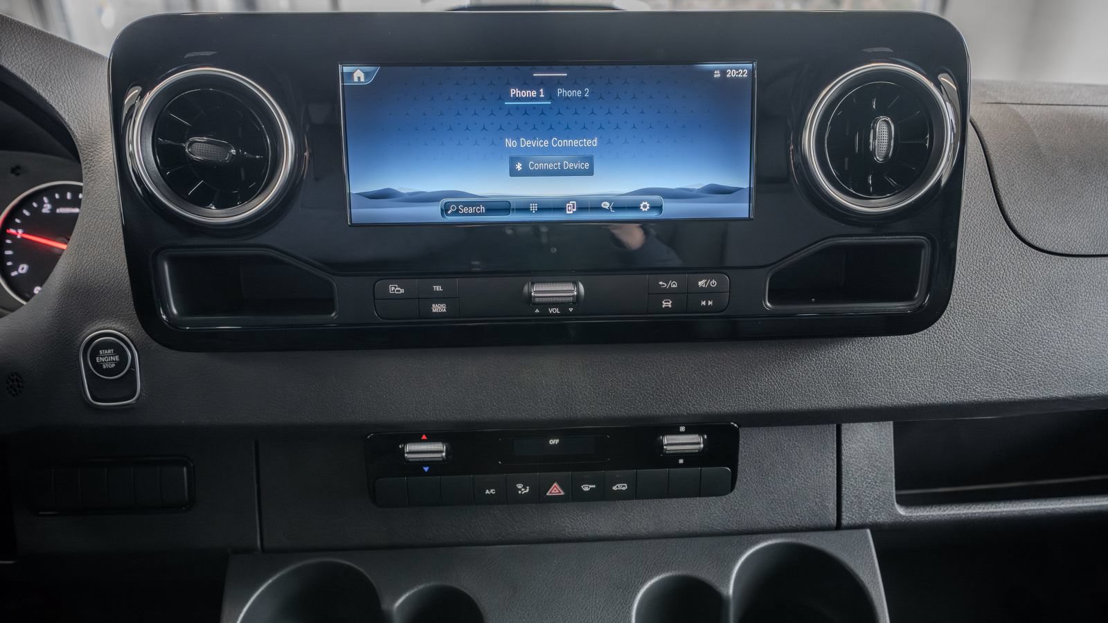 Used 2025 Mercedes-Benz Sprinter 2500 image 25