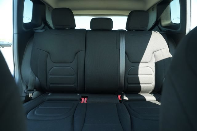 Used 2022 Jeep Renegade Latitude AWD/4WD image 37