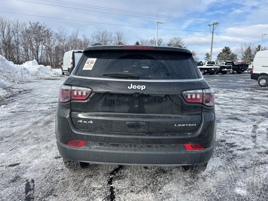 Used 2024 Jeep Compass Limited image 7