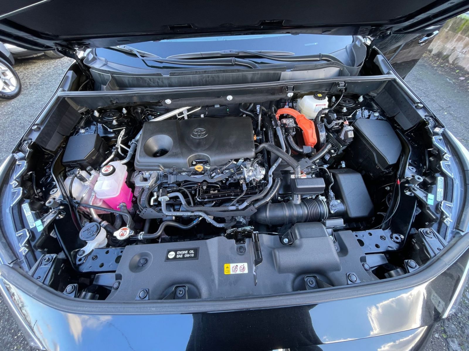 Used 2025 Toyota RAV4 LE image 31