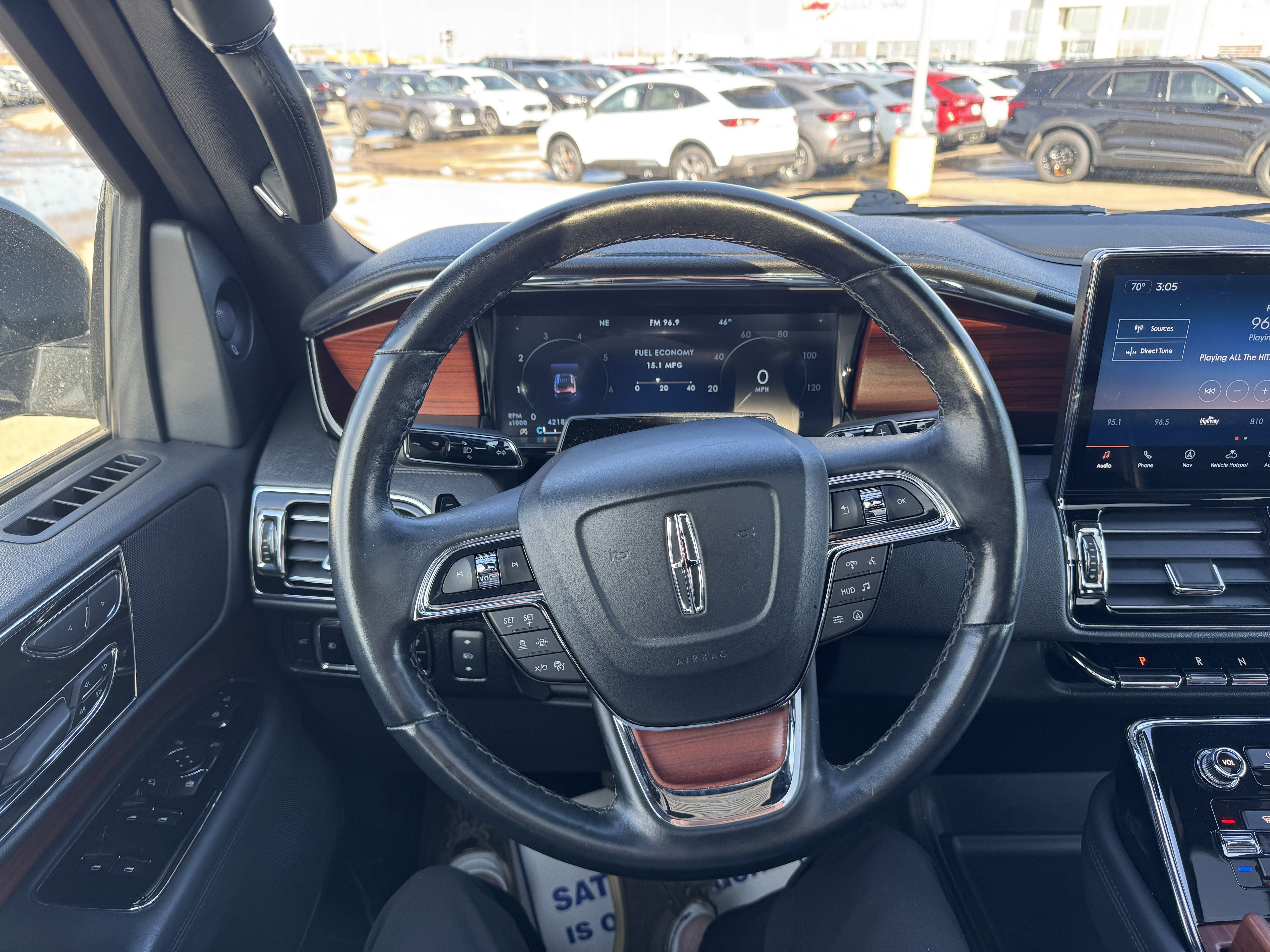Used 2024 Lincoln Navigator Reserve AWD/4WD image 9