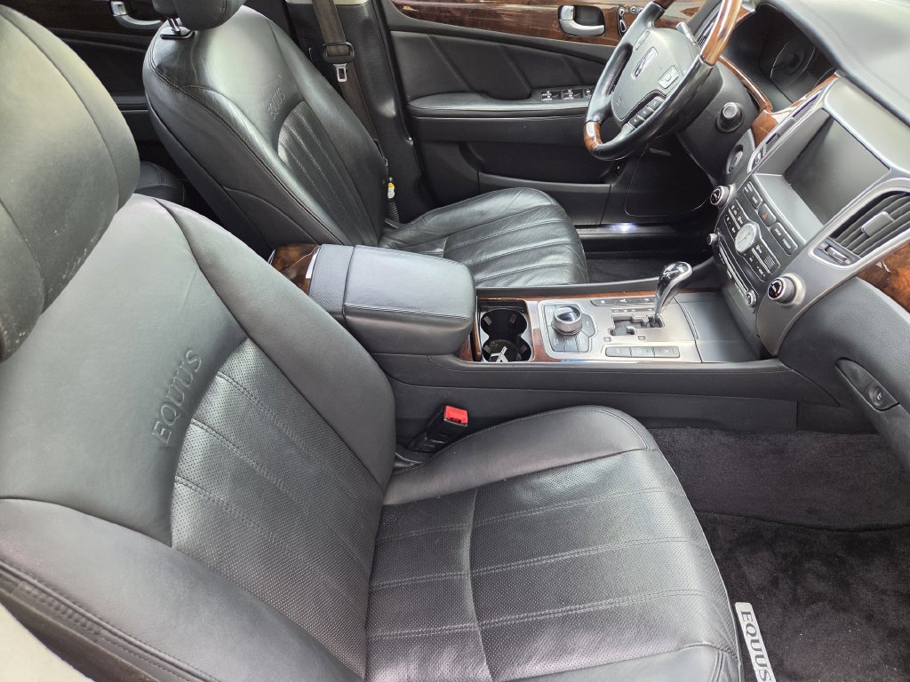 Used 2012 Hyundai Equus Ultimate RWD image 15