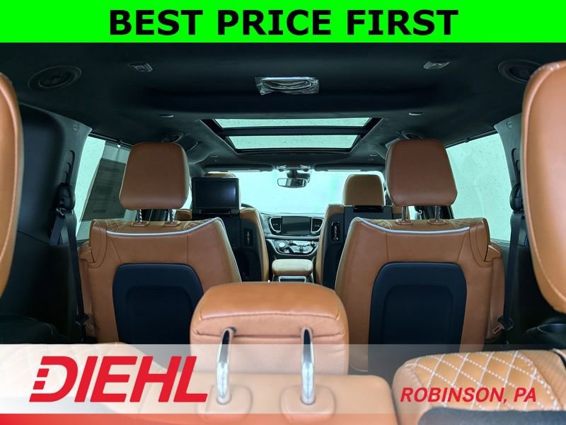 New 2026 Chrysler Pacifica Pinnacle image 12