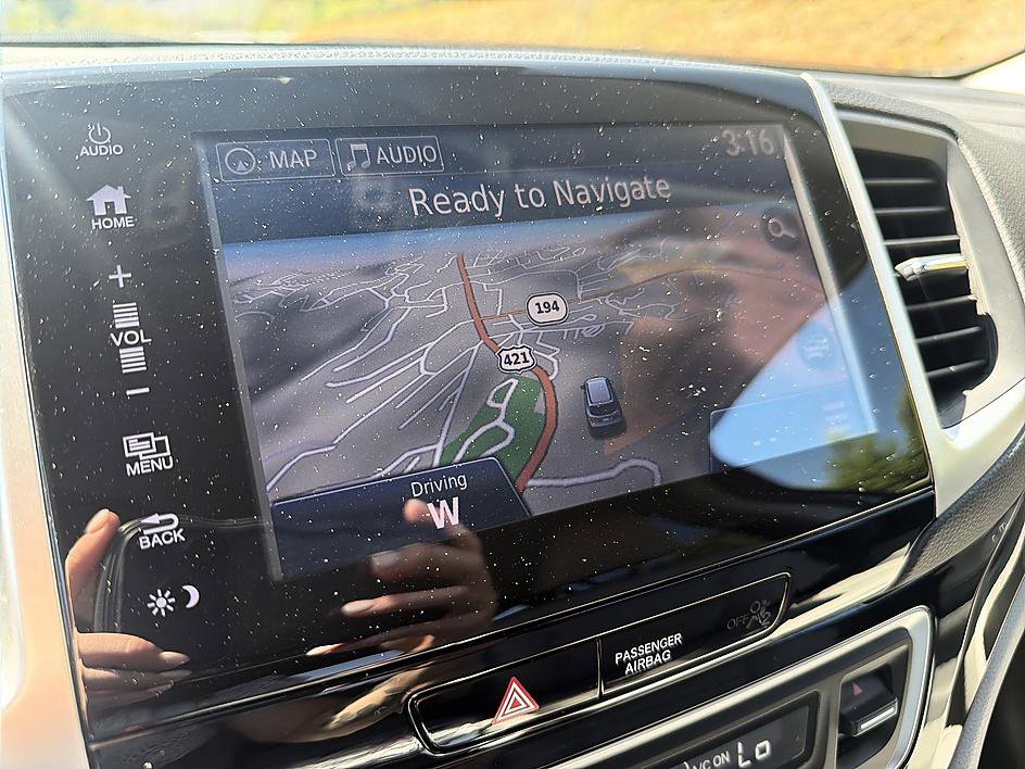 Used 2017 Honda Pilot Elite image 12