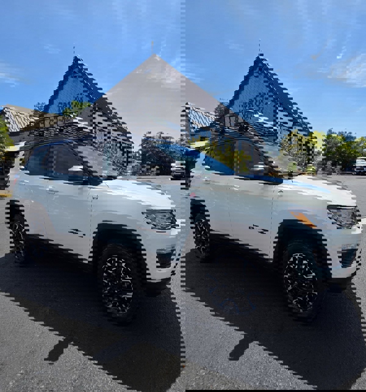 Used 2021 Jeep Compass Trailhawk image 5