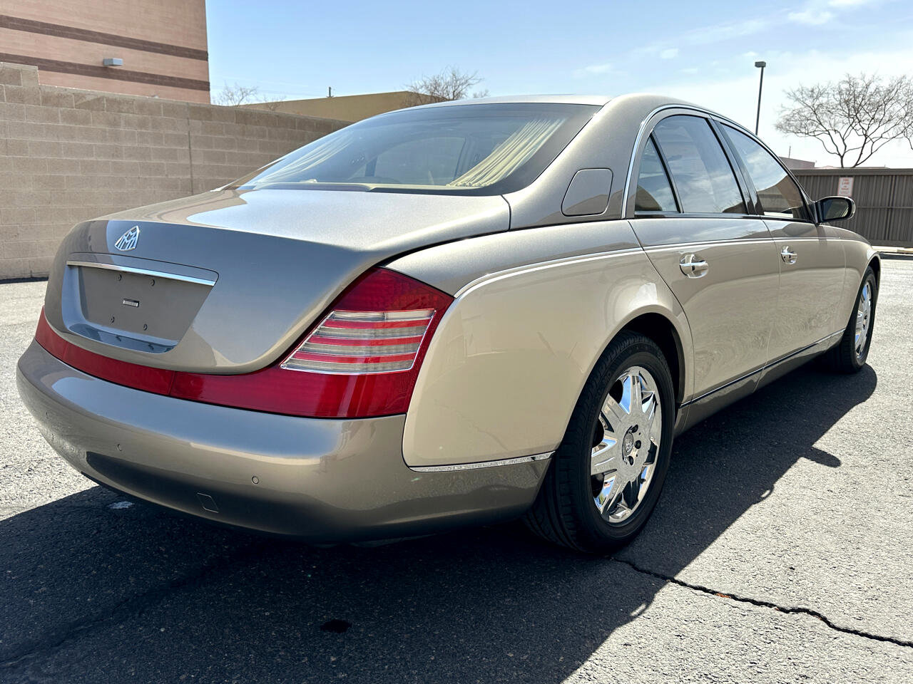 Used 2004 Maybach 57 image 9