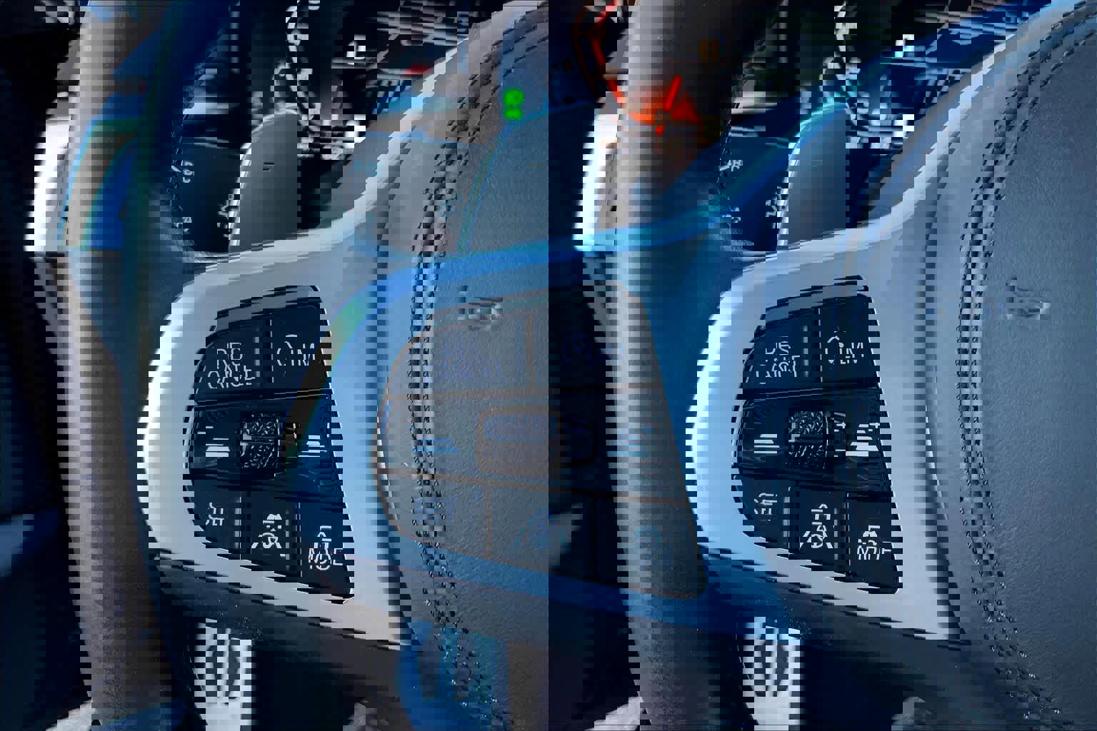 Used 2023 BMW M550i xDrive w/ Executive Package image 24