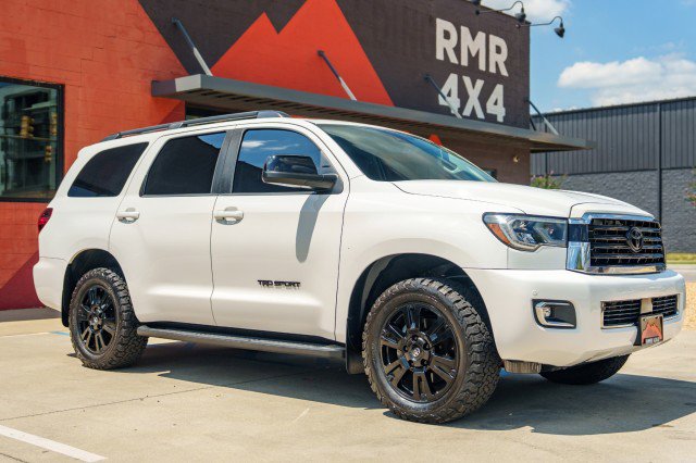 Used 2021 Toyota Sequoia TRD Sport w/ TRD Sport Premium Package image 3