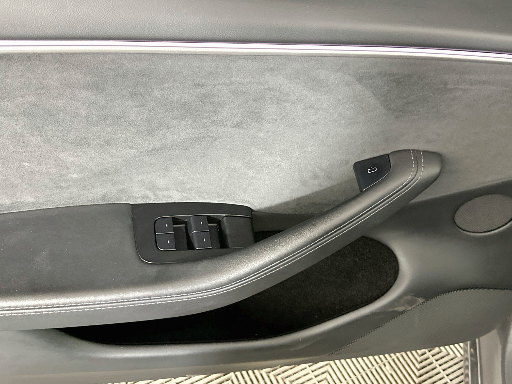 Used 2025 Tesla Model 3 Long Range AWD/4WD image 15