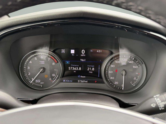 Used 2024 Cadillac XT5 Sportv w/ Technology Package AWD/4WD image 11