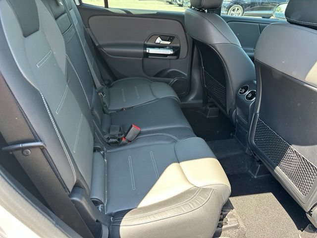 Used 2022 Mercedes-Benz GLB 35 AMG 4MATIC w/ Parking Assistance Package image 10