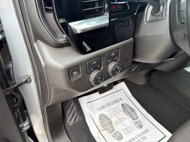 Used 2025 Chevrolet Silverado 1500 LT AWD/4WD image 24