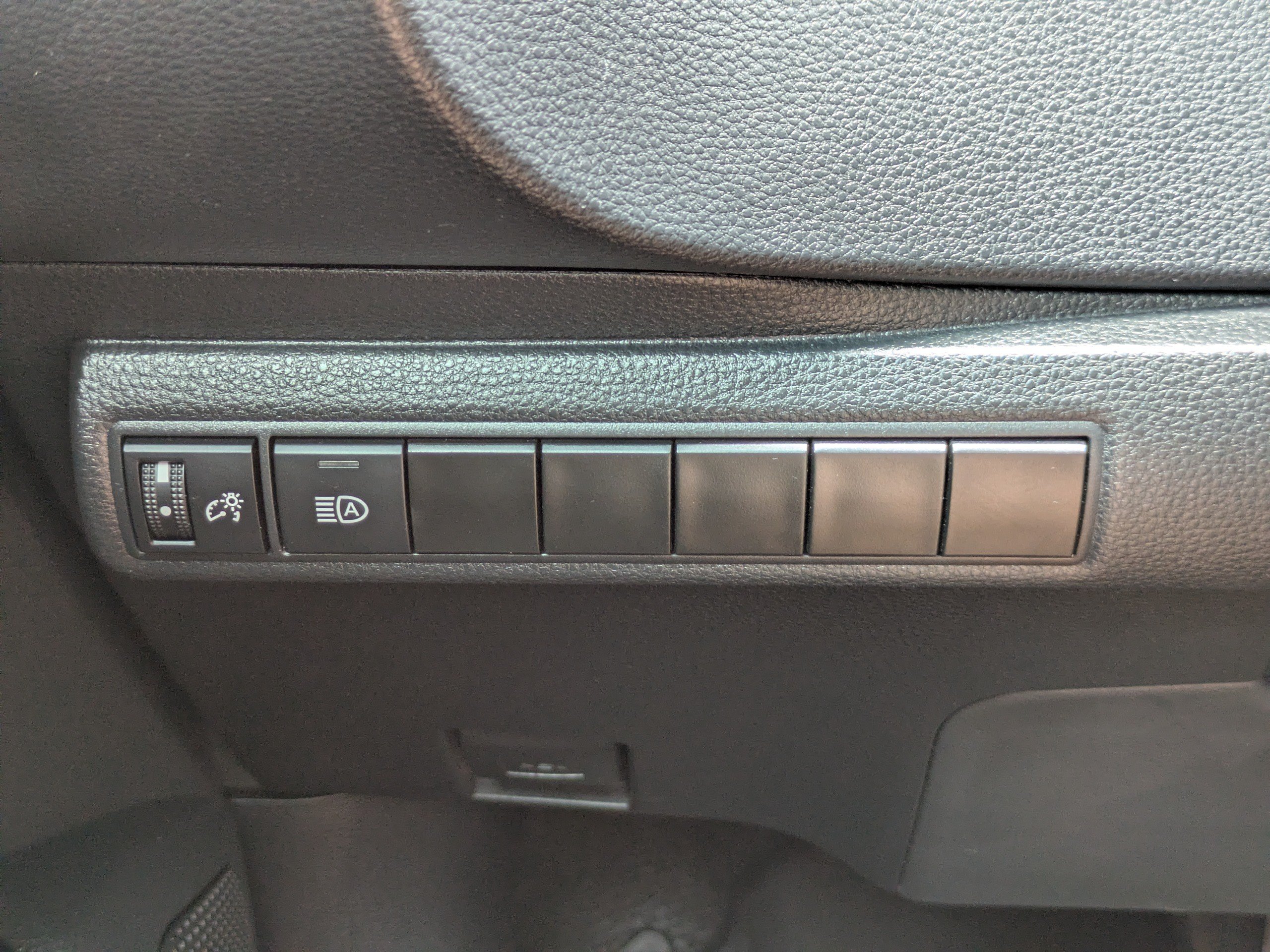 Used 2023 Toyota Corolla LE FWD image 23